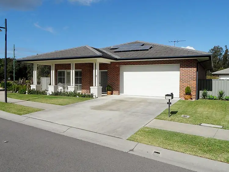 1 The Cove Drive, Fullerton Cove NSW 2318