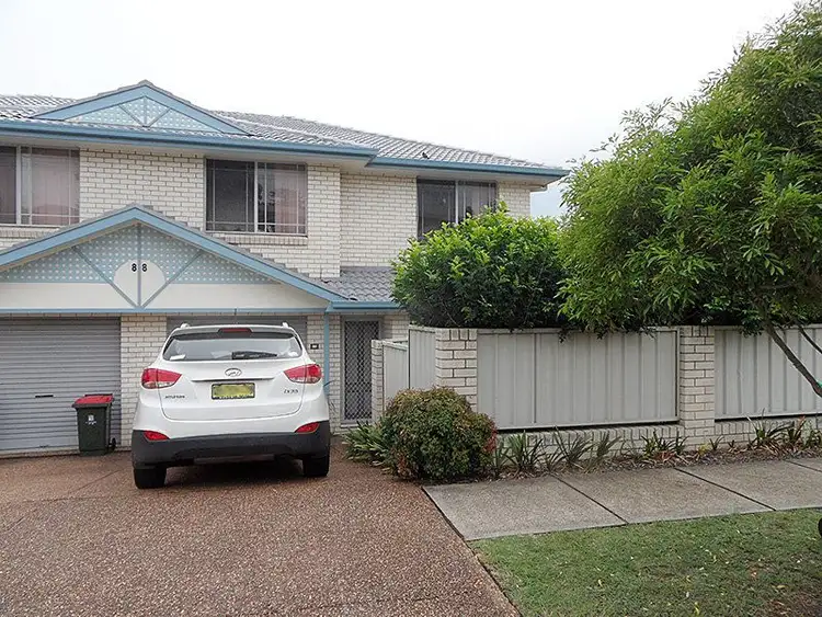 Main view of Homely townhouse listing, 2/88 Brooks Street, Cooks Hill NSW 2300
