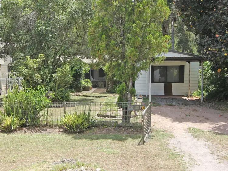 13 Taylor Road, Taylors Beach NSW 2316