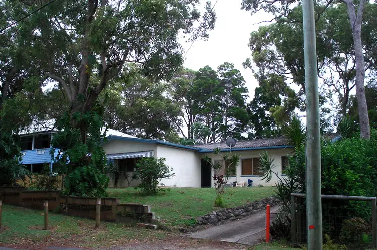 15 The Boulevarde, Bongaree QLD 4507