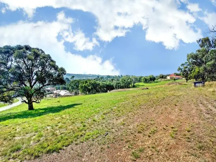 7 Emilia Court, Hidden Valley VIC 3756