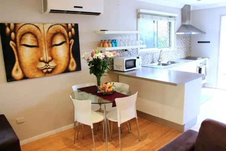 1/6 Pheasant Court, Miami QLD 4220