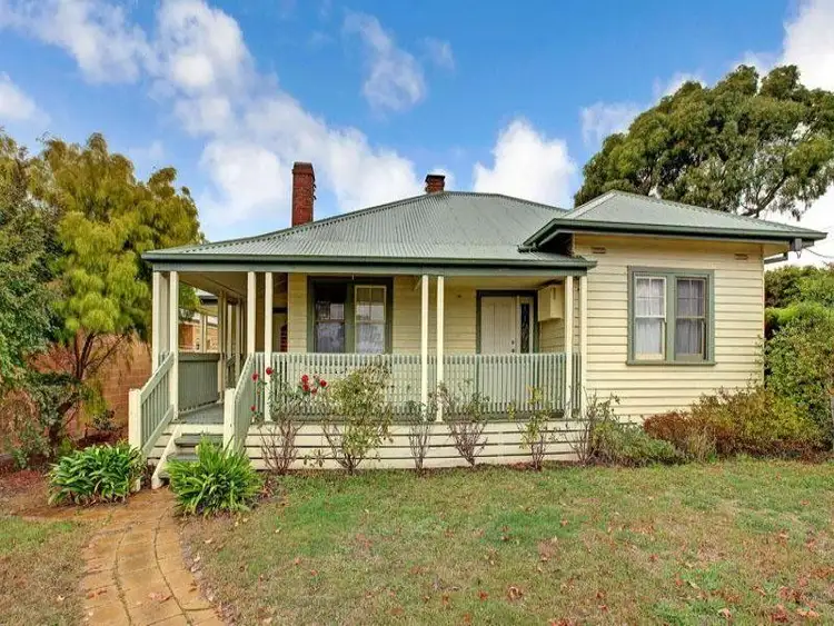 68 POWLETT STREET, Kilmore VIC 3764