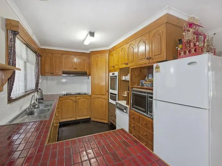 Sixth view of Homely house listing, 27 FLEMING DRIVE, Broadford VIC 3658
