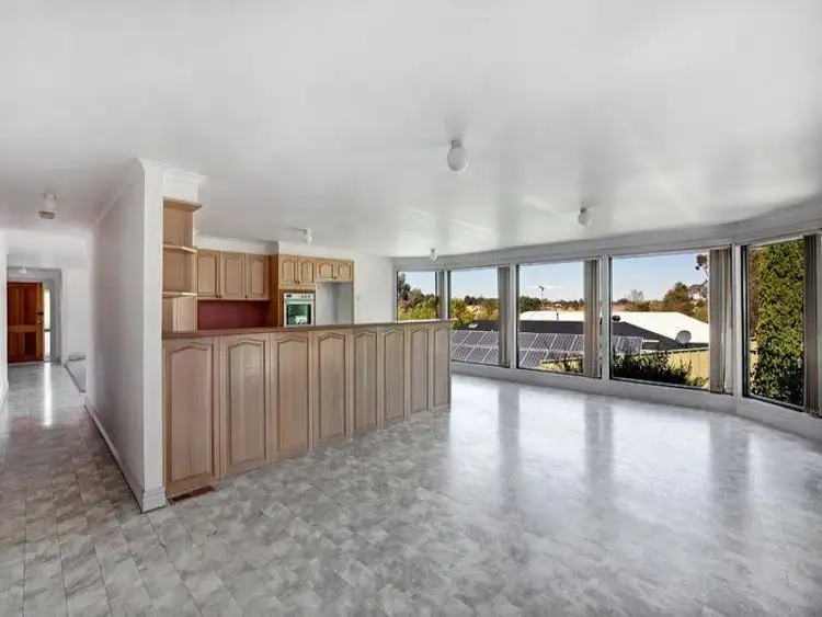 Fifth view of Homely house listing, 8 MANNAGUM COURT, Kilmore VIC 3764