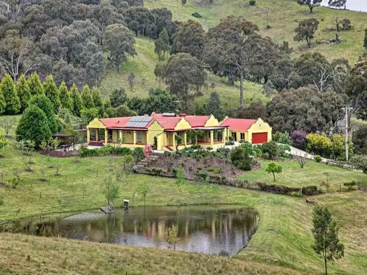 590 STEELE'S ROAD, Broadford VIC 3658