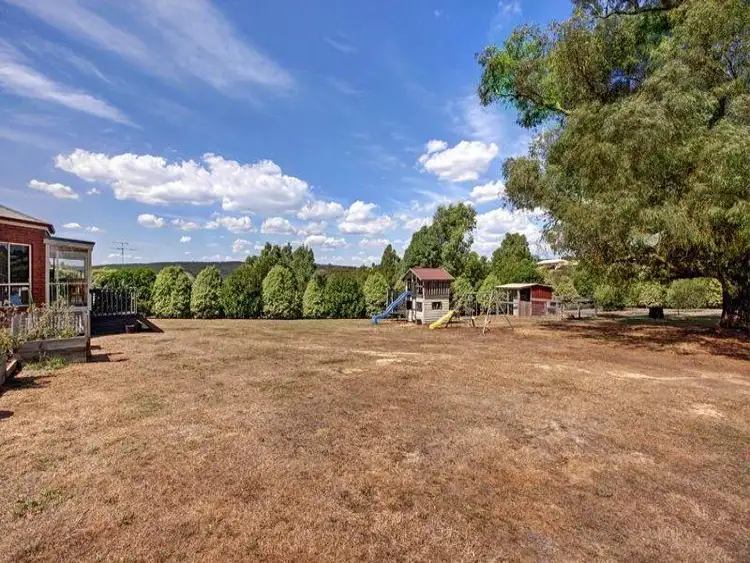 Fifth view of Homely house listing, 10 KOORALINGA DRIVE, Wandong VIC 3758