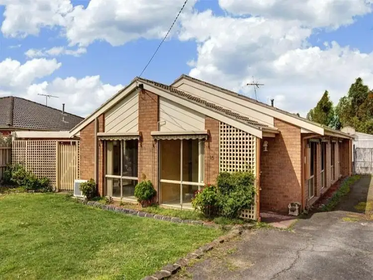 15 SINCLAIR CRT, Wallan VIC 3756