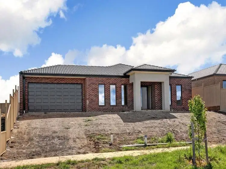 136 ROULSTON WAY, Wallan VIC 3756