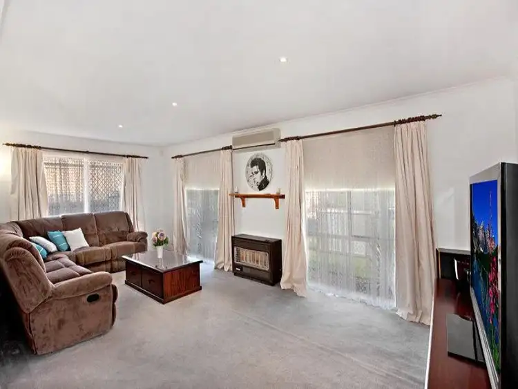 Seventh view of Homely house listing, 21 MATTHEWS CRES, Roxburgh Park VIC 3064