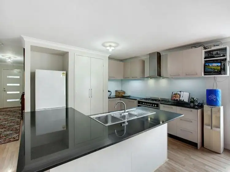 Fifth view of Homely house listing, 4 FINLAY COURT, Kilmore VIC 3764