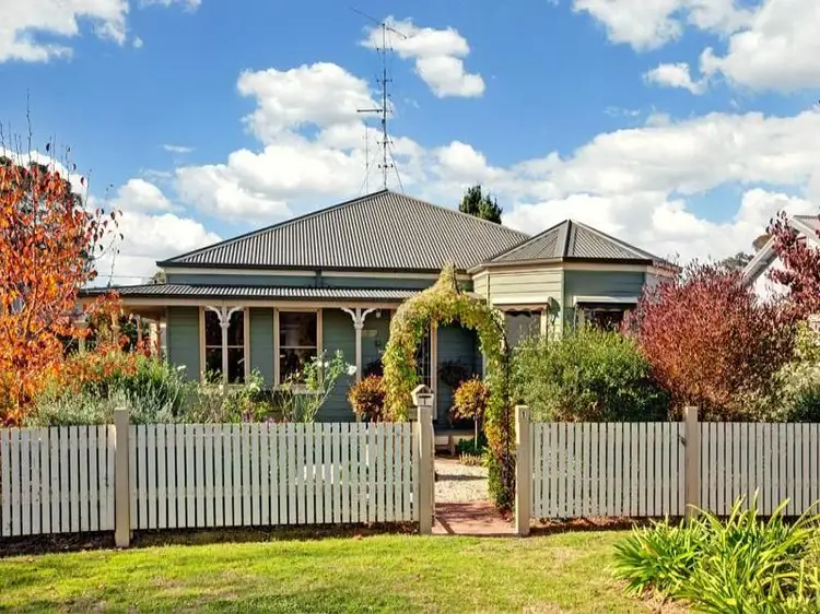 1 HAMILTON STREET, Broadford VIC 3658