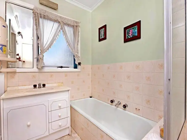 Seventh view of Homely house listing, 9 DONALDSON DRIVE, Broadford VIC 3658