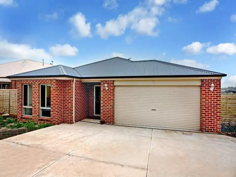 3 JAMES CLOSE, Kilmore VIC 3764