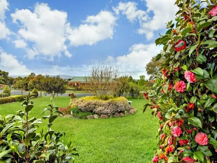Third view of Homely house listing, 6 QUEEN ADELAIDE COURT, Wallan VIC 3756
