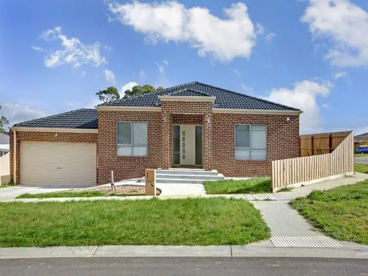 2 BLACKDUCK CROSSING, Kilmore VIC 3764