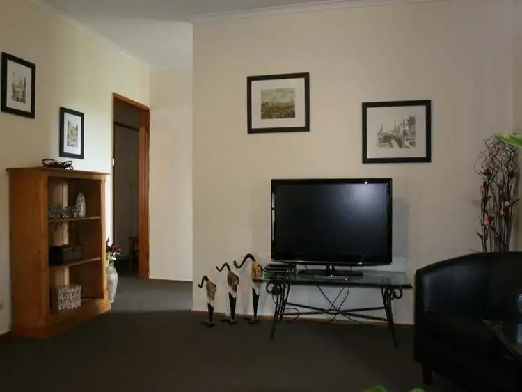 Seventh view of Homely house listing, 17 McCormack Crescent, Seymour VIC 3660