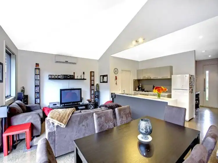 Sixth view of Homely house listing, 34 GIRRAWEEN CRESCENT, Craigieburn VIC 3064