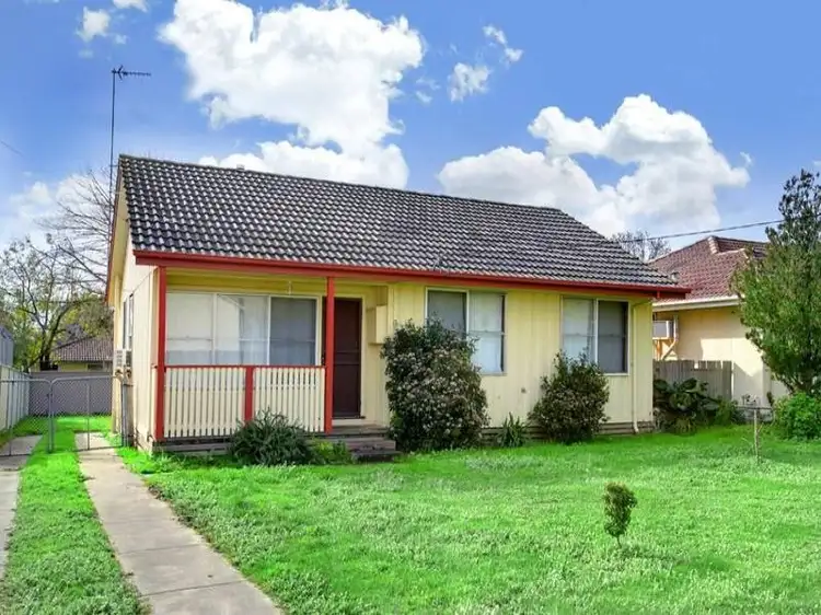7 CLARKE STREET, Seymour VIC 3660