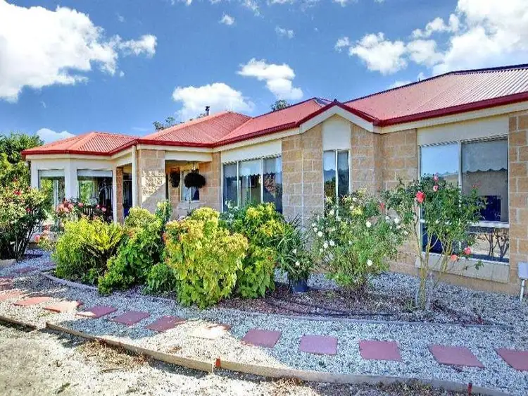 5 Blackwood Court, Broadford VIC 3658