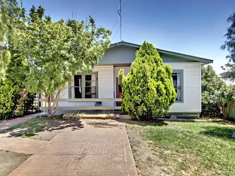 2 MIA MIA ROAD, Broadford VIC 3658