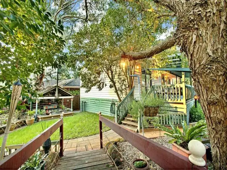 Fifth view of Homely house listing, 4 ELIZABETH COURT, WATERFORD PARK CLONBINANE, Wandong VIC 3758