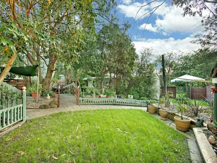 Sixth view of Homely house listing, 4 ELIZABETH COURT, WATERFORD PARK CLONBINANE, Wandong VIC 3758