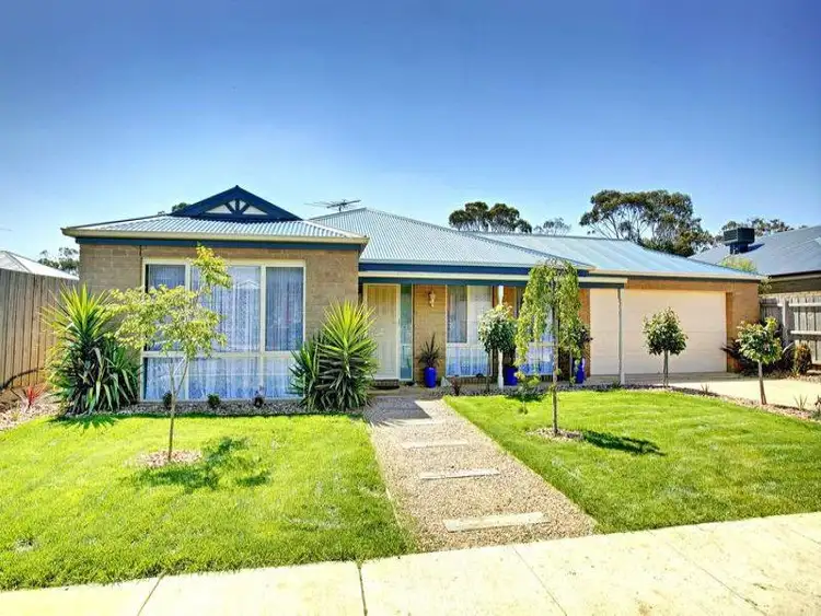 15 ALEXANDER AVENUE, Wallan VIC 3756