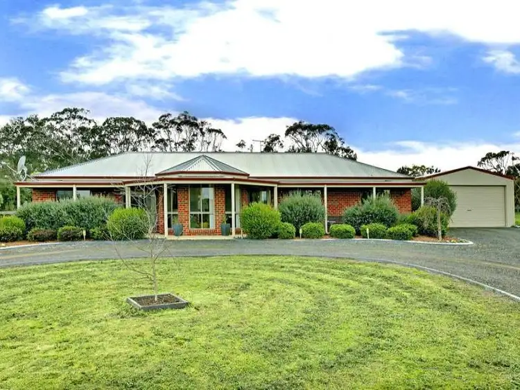6 BALLANTINE COURT, Kilmore VIC 3764