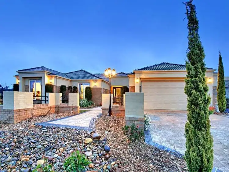 7 WILLOW COURT, Kilmore VIC 3764