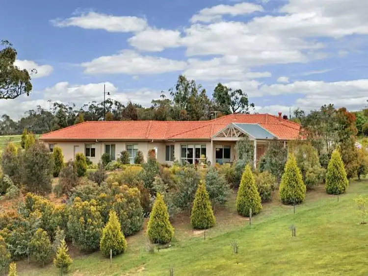 2 Ironbark Court, Hidden Valley VIC 3756