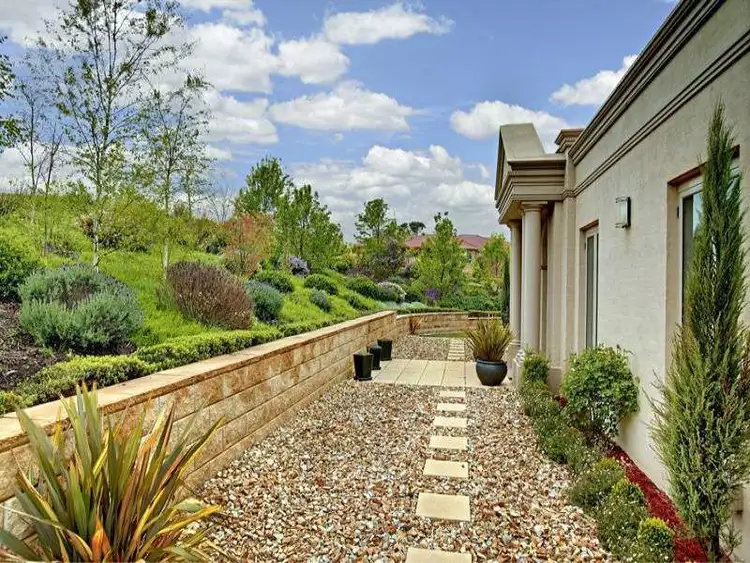 Fifth view of Homely house listing, 2 Ironbark Court, Hidden Valley VIC 3756