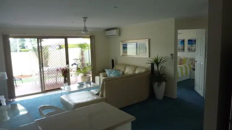 2/4 Cootamundra Drive, Mountain Creek QLD 4557