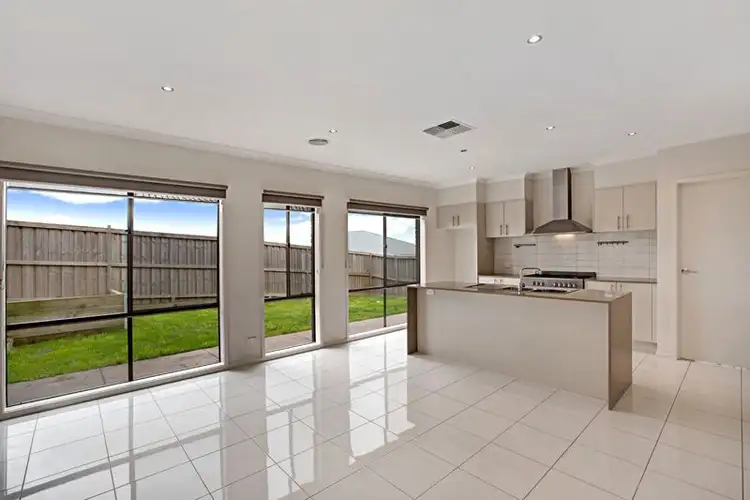 Seventh view of Homely house listing, 5 ABELIA COURT, Wallan VIC 3756