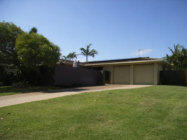 4 Cunningham Court, Golden Beach QLD 4551