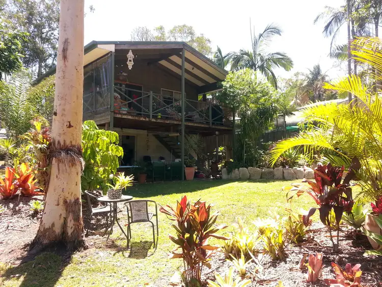 39 Pines Avenue, Cooroibah QLD 4565