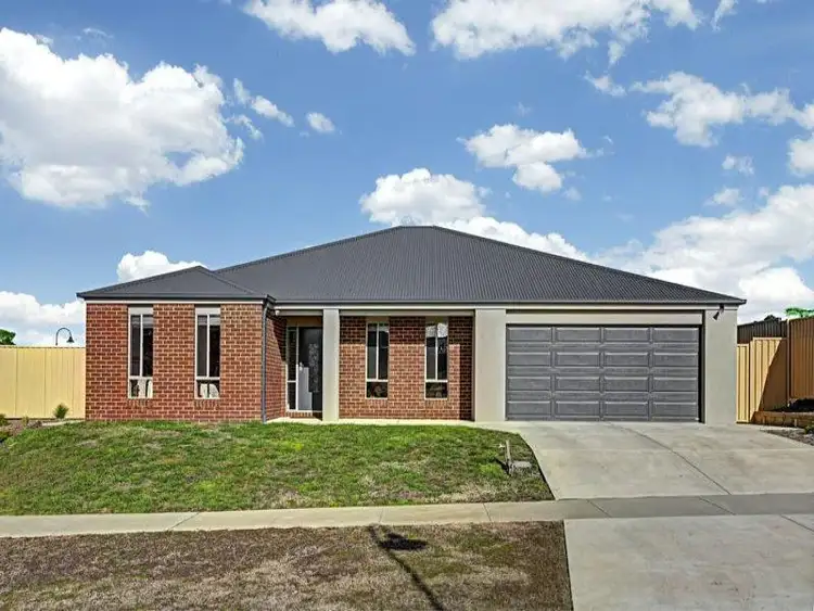 1 SALUTE COURT, Wallan VIC 3756