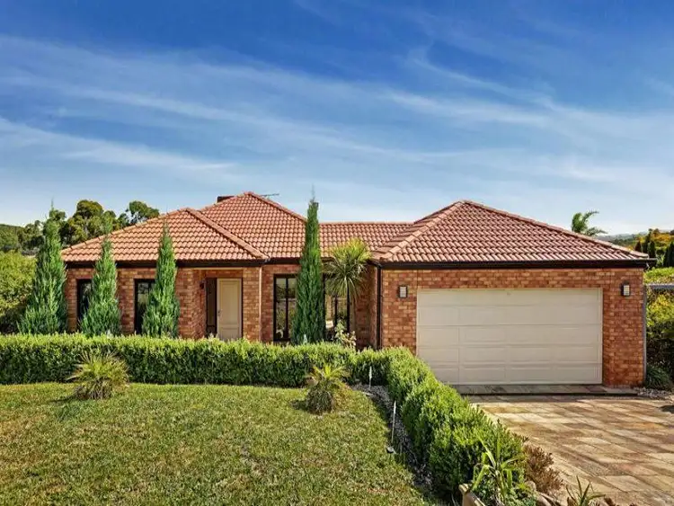 820 VALLEY DRIVE, Hidden Valley VIC 3756