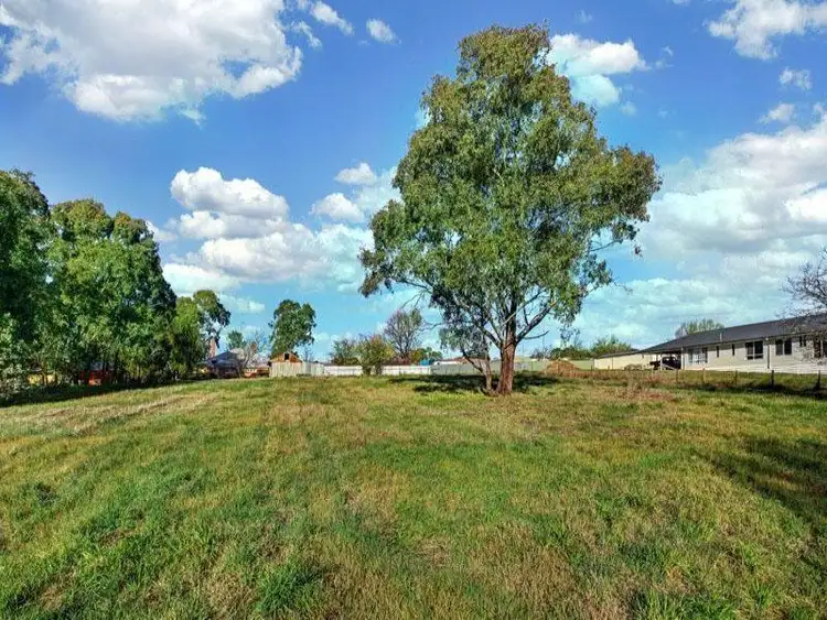 6 The Parade, Broadford VIC 3658