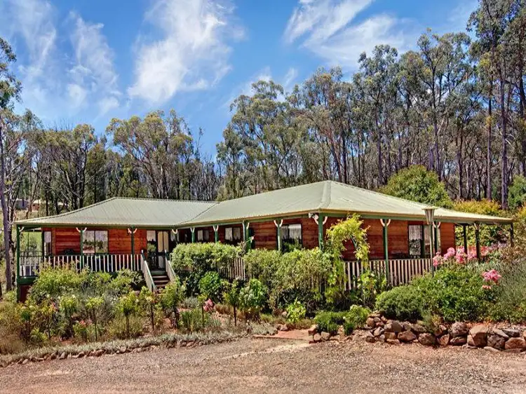 16 BADEN DRIVE, Heathcote Junction VIC 3758
