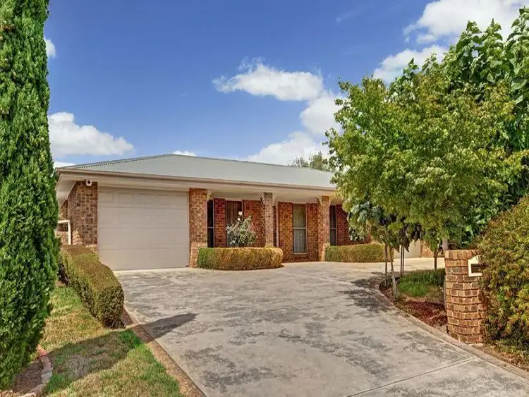 13 CENTENARY DRIVE, Kilmore VIC 3764