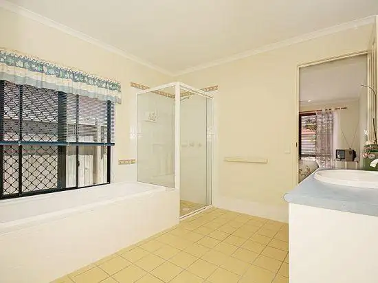 Fourth view of Homely house listing, 4 Greenwich Crt, Alexandra Hills QLD 4161