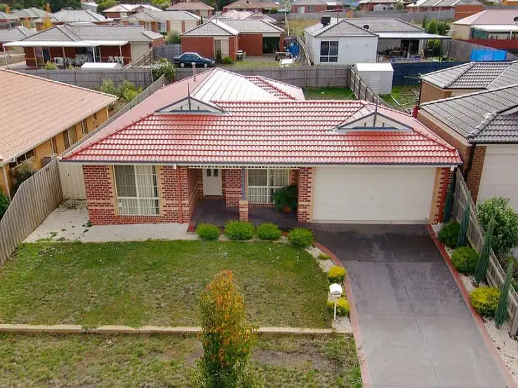 11 Scott Cres, Wallan VIC 3756