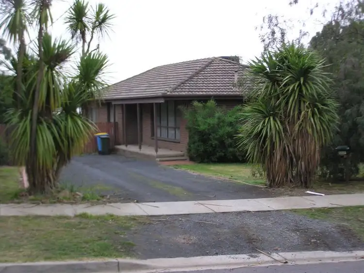 98 RAGLAN STREET, Wallan VIC 3756