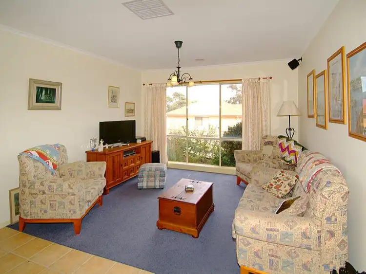 Fifth view of Homely house listing, 10 The Heights, Hidden Valley VIC 3756