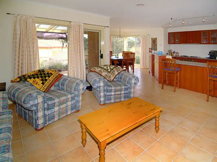 Sixth view of Homely house listing, 10 The Heights, Hidden Valley VIC 3756