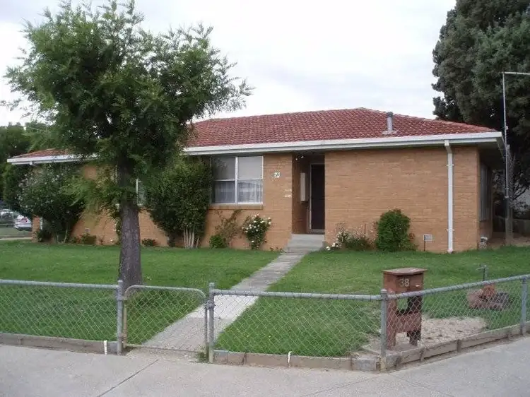 38 Sinclair Crescent, Seymour VIC 3660
