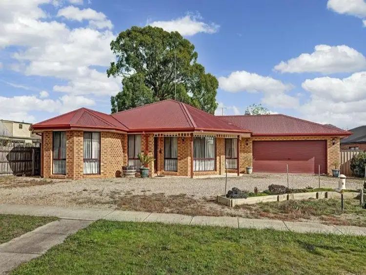 9 STAFFORD STREET, Broadford VIC 3658