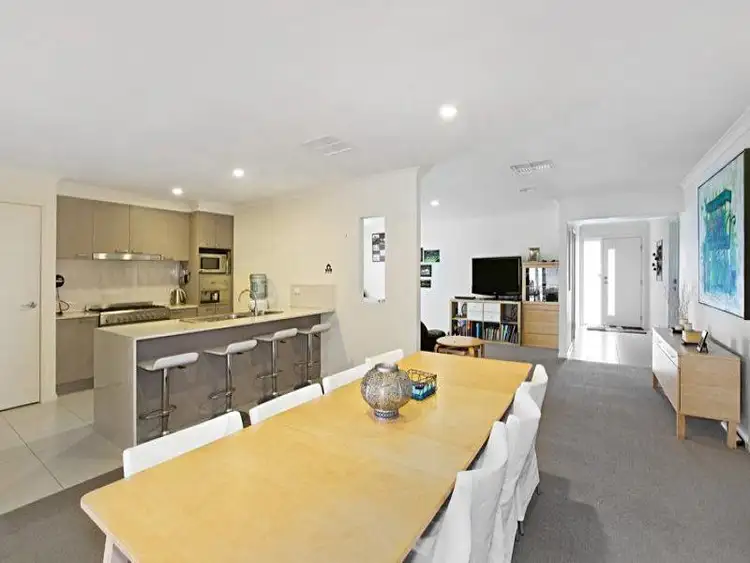 Sixth view of Homely house listing, 4 MCLEOD COURT, Wallan VIC 3756