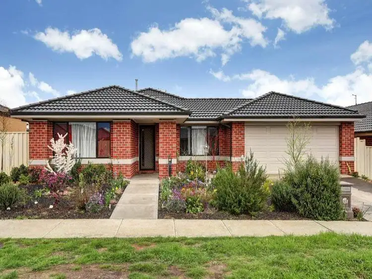 9 MIKADA BLVD, Kilmore VIC 3764